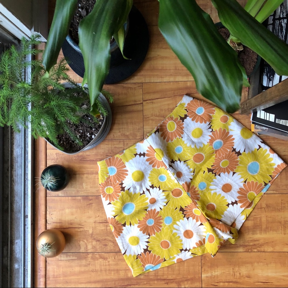 70s Retro Floral Shorts